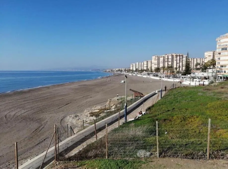 Estudio El Faro Málaga 0*,